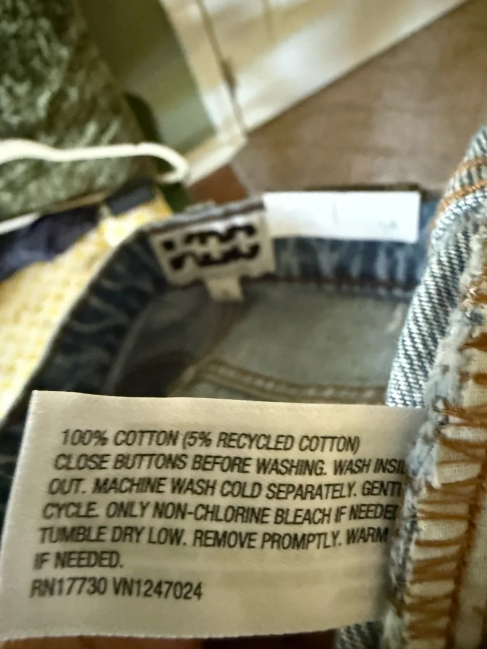 KBB Women's Light Blue Straight-Leg Jeans with Distressed Detail NWT - Picture 6 of 6